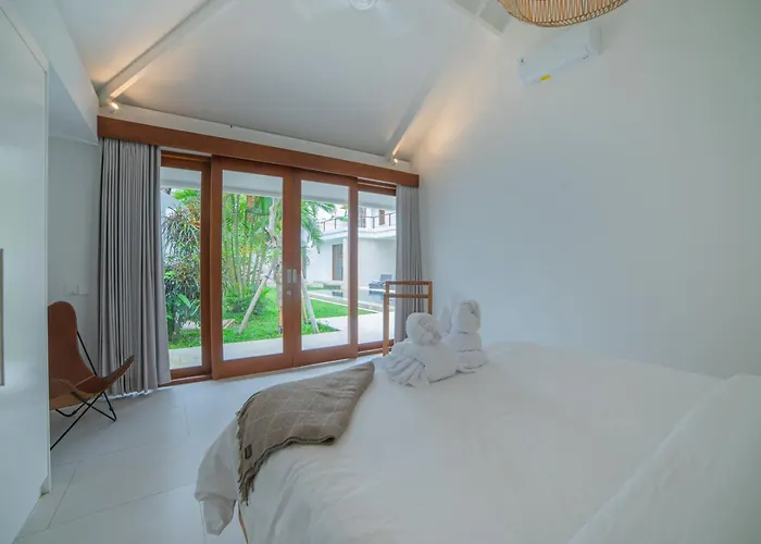 Villa Soma Estate - Elegant 4br In Oasis Ubud