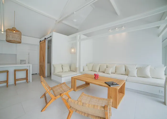Soma Estate - Elegant 4br In Oasis Ubud