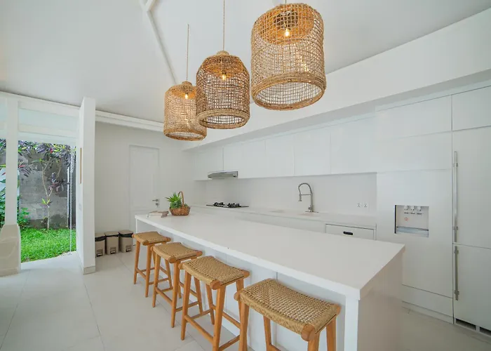 Soma Estate - Elegant 4br In Oasis Ubud