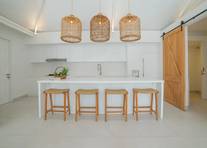 Villa Soma Estate - Elegant 4br In Oasis *
