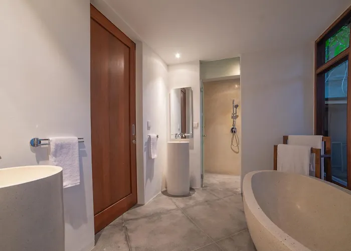 Villa Soma Estate - Elegant 4br In Oasis